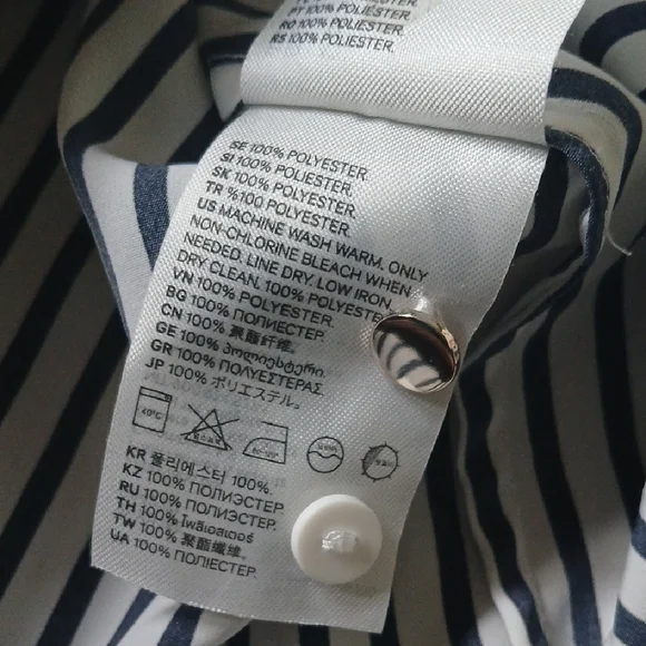 H&M Navy Blue and White Button Down Blouse - Picture 14 of 14